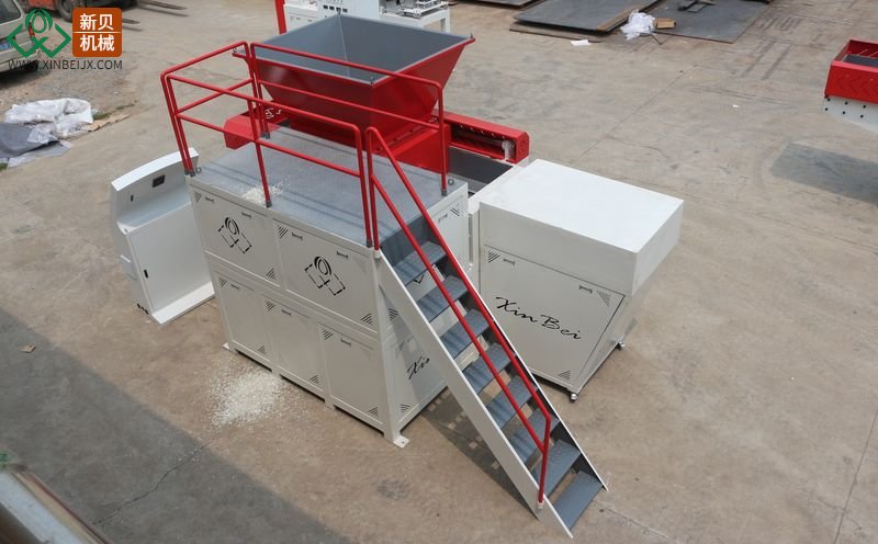 單軸軟料撕碎機系列實(shí)物拍攝