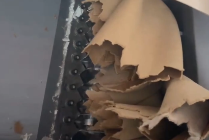 地毯料撕碎，單軸撕碎機(jī)