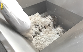 單軸撕碎機(jī)，化纖絲撕碎視頻